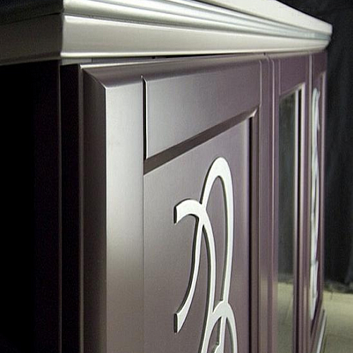 Комод пурпурный из массива